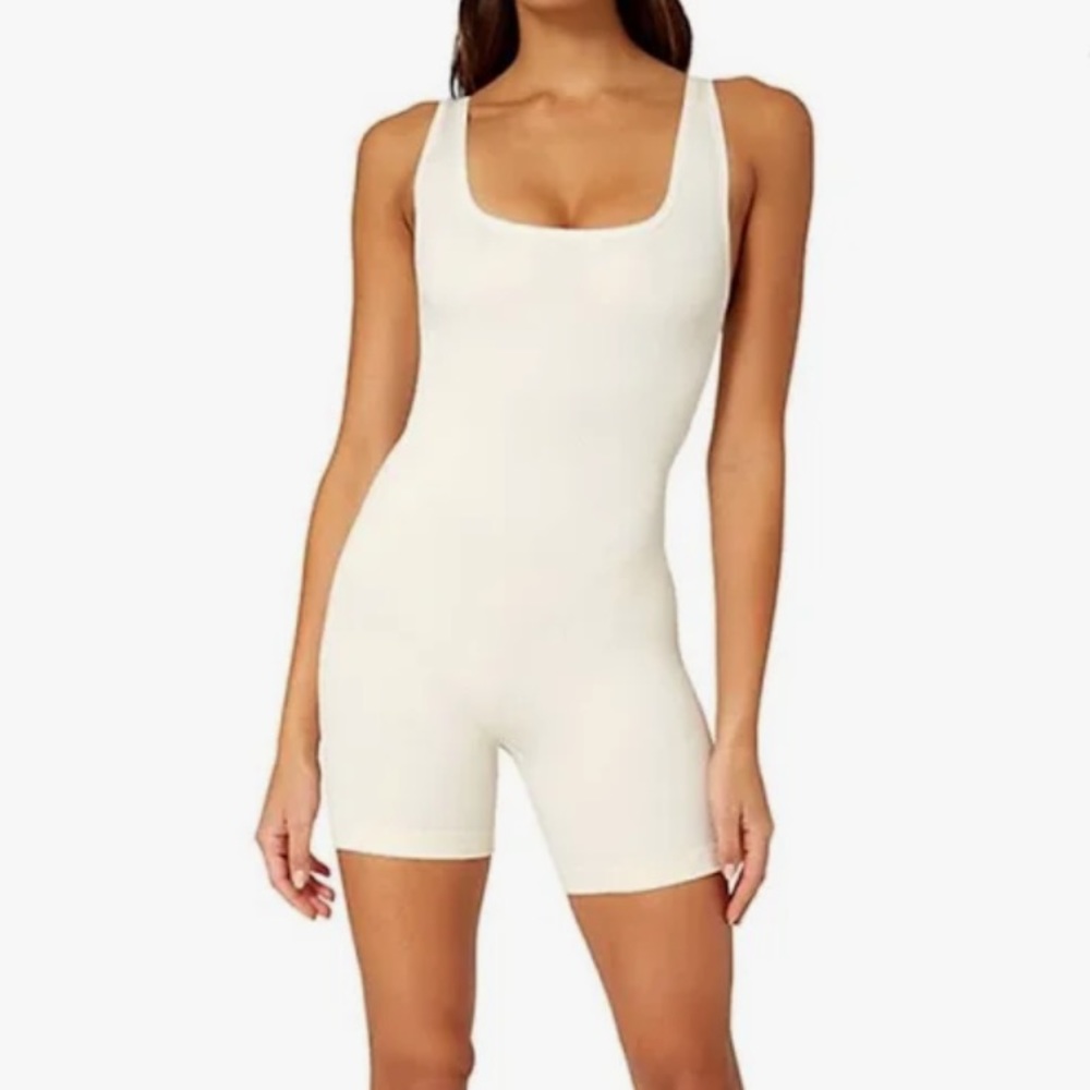 Weworewhat cream ribbed short onesie